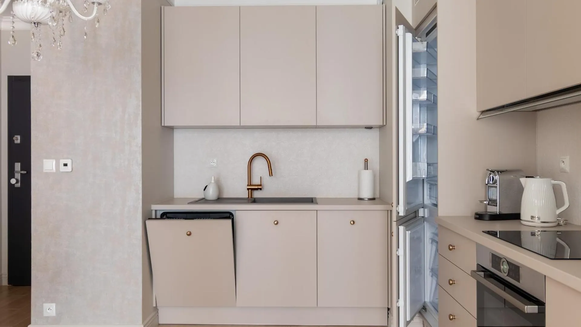 Almond Dream Komfortowy Apartament Smart Lock Poznań Apartman